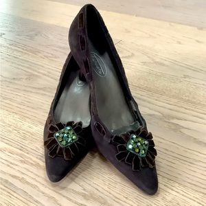Vintage Talbots brown suede, leather classic kitten heels sz 7.5